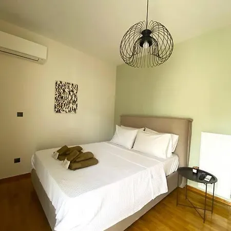 Apartment Mary's Haven Near Metro Station And Acropolis