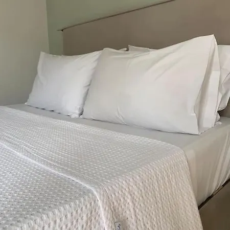 Apartment Mary's Haven Near Metro Station And Acropolis *